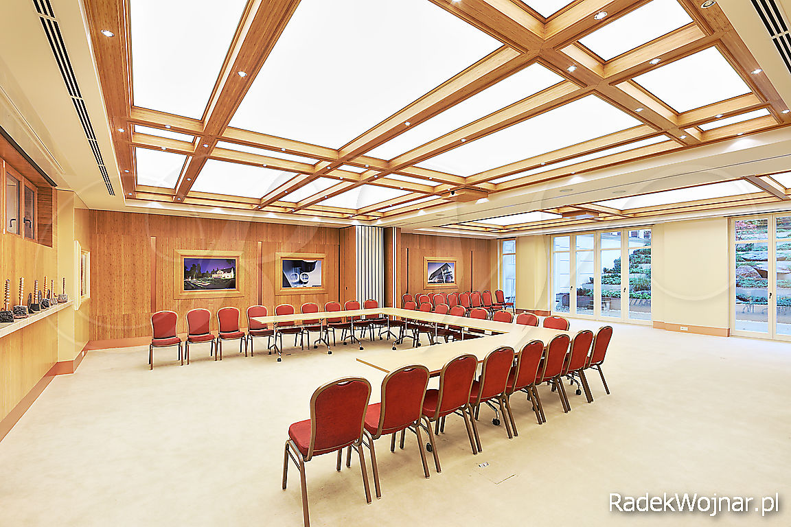 duża sala konferencyjna korporacji budowlanej Doraco, projekt Pik Studio