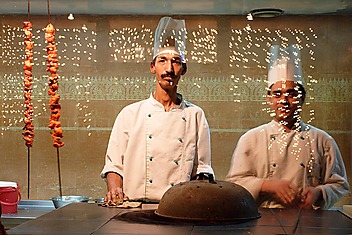 Hinduscy kucharze w otwartej kuchni