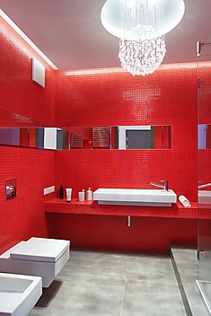 biało czerwona łazienka